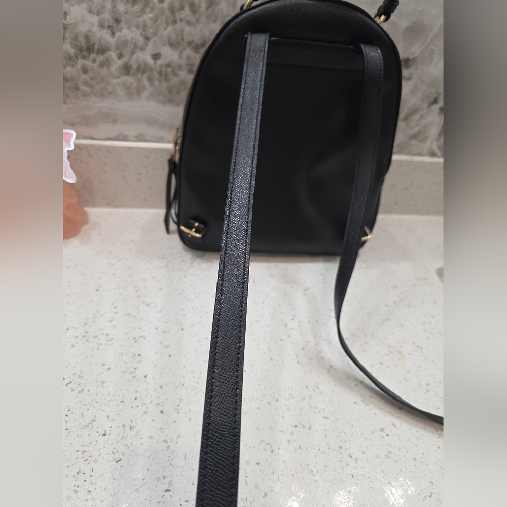 Coach Jordyn Black Leather And Signature "C" Colorblock Backpack - Like New! - Picture 5 of 13